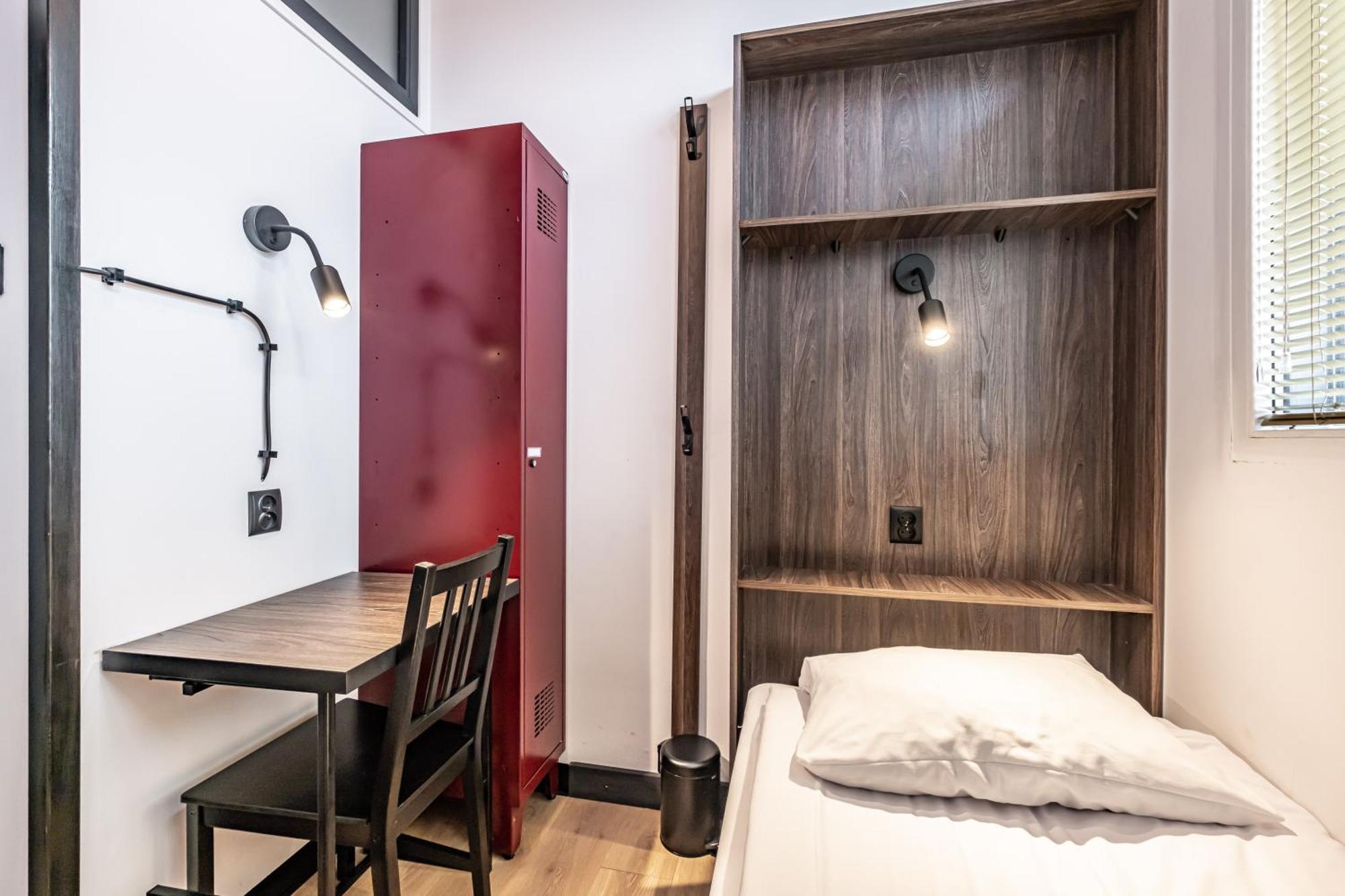 Vola Hostel