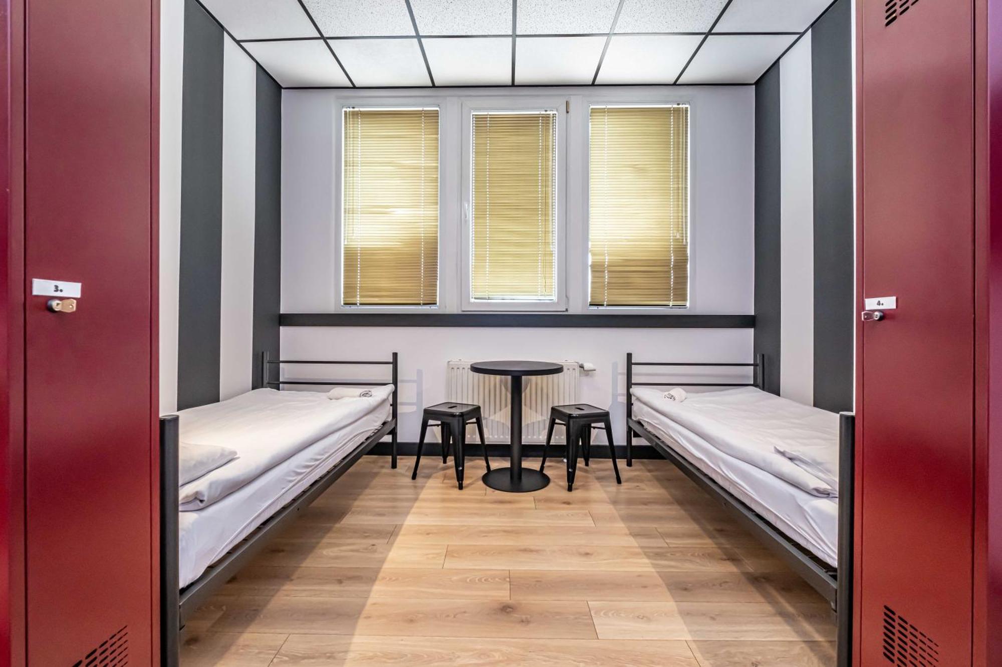 Vola Hostel
